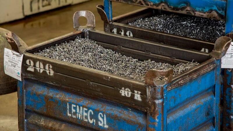 Materiales para pasadores metalicos